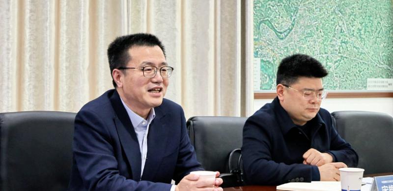 深化銀企合作，共譜互利共贏新篇章——中國(guó)銀行三峽分行行長(zhǎng)一行領(lǐng)導(dǎo)到訪我司。